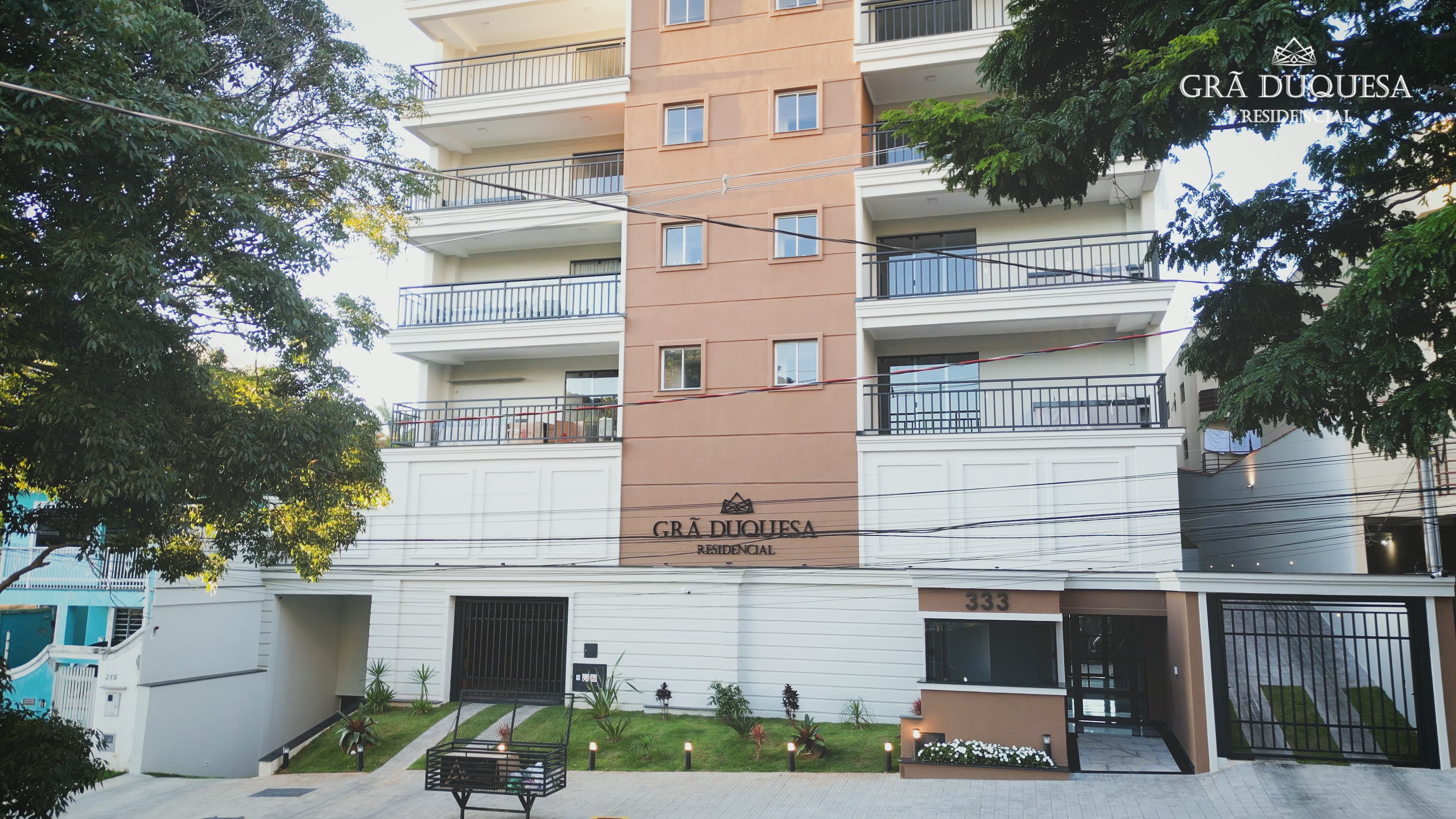 td.00_17_16_21.Quadro019.jpg